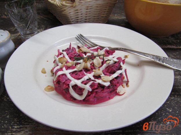 фото рецепта: Свекольный салат с пармезаном