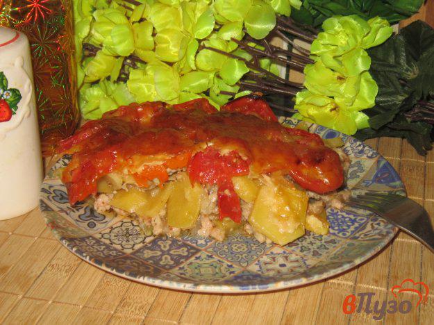фото рецепта: Картофельная запеканка с фаршем и помидорами