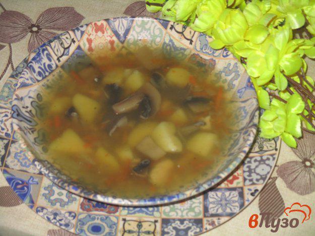 фото рецепта: Куриный суп с кукурузой и шампиньонами