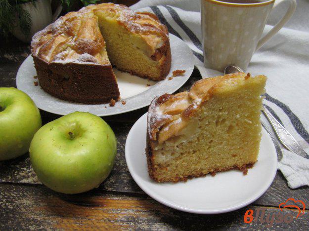 фото рецепта: Пирог на кефире с яблочной начинкой