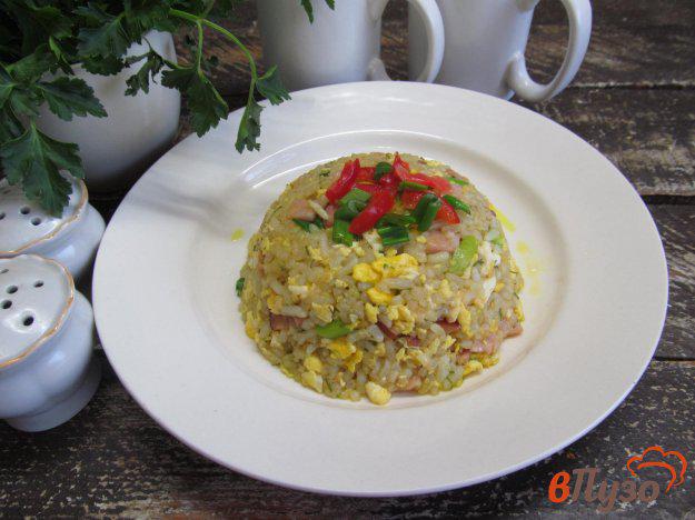 фото рецепта: Жареный рис с бужениной и яйцом