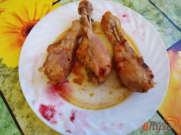 фото рецепта: Тушеные куриные голени в мультиварке