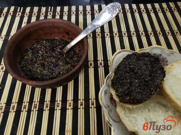 фото рецепта: Веганская чёрная икра с семенами  чиа