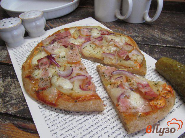 фото рецепта: Пицца с картошкой луком и сыром моцарелла