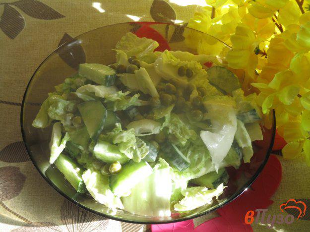 фото рецепта: Салат «Зеленый» с горошком и огурцом