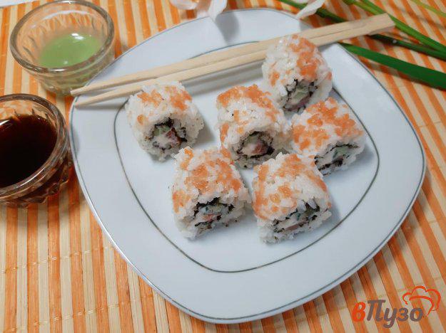 фото рецепта: Суши с икрой и лососем