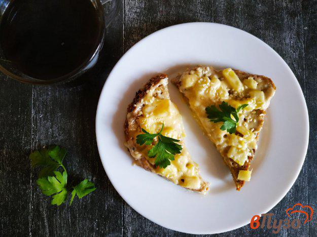 фото рецепта: Бутерброды с ананасом и сыром