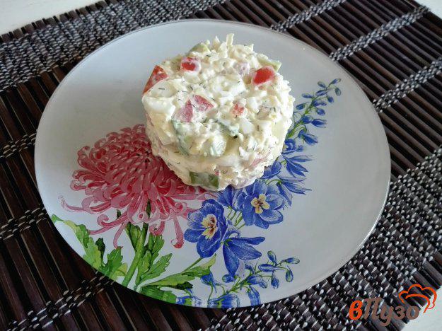 фото рецепта: Салат из авокадо с помидорами и сыром