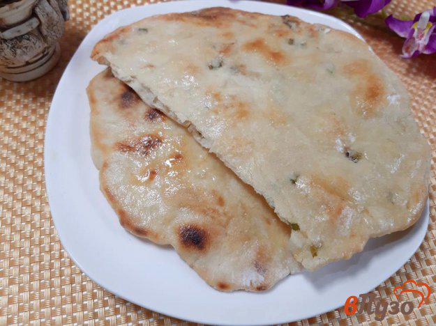 фото рецепта: Хачапури с сыром и луком по грузински