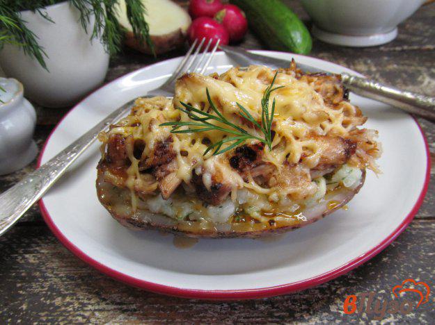 фото рецепта: Запеченный картофель с начинкой из свиных ребер