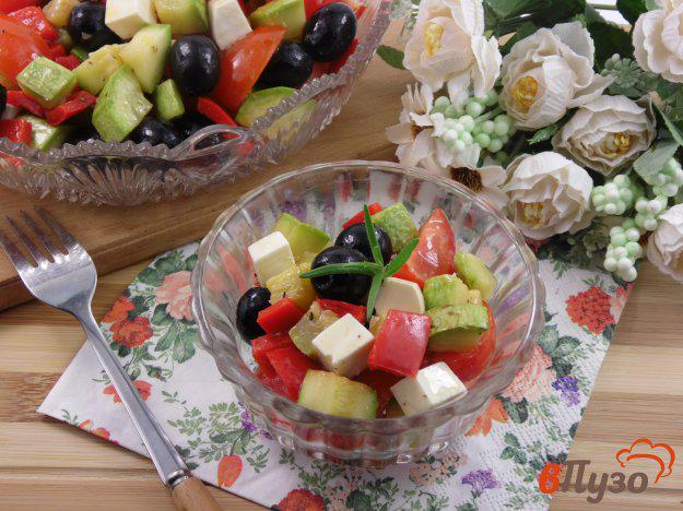 фото рецепта: Салат овощной с жареными кабачками и фетой