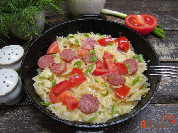 фото рецепта: Паста с копченой колбасой и помидором