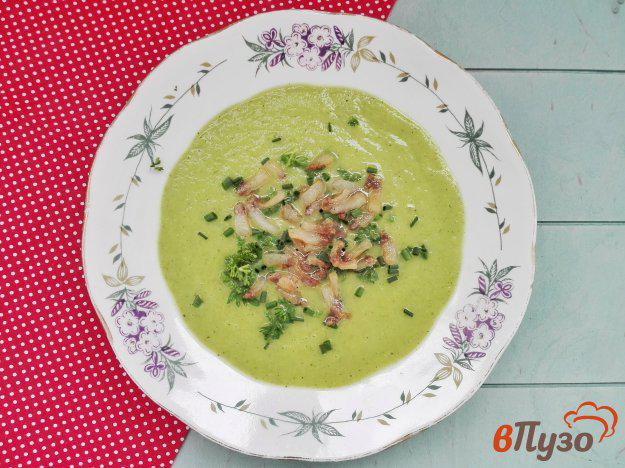 фото рецепта: Овощной крем-суп с обжаренным салом и зеленью