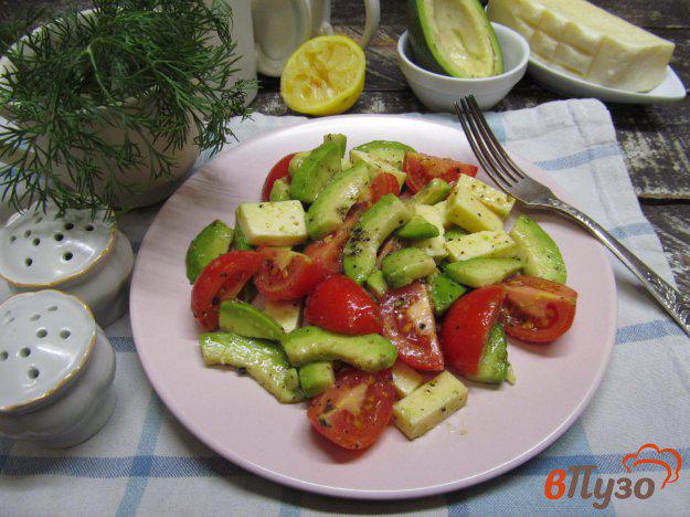 фото рецепта: Салат из авокадо с брынзой