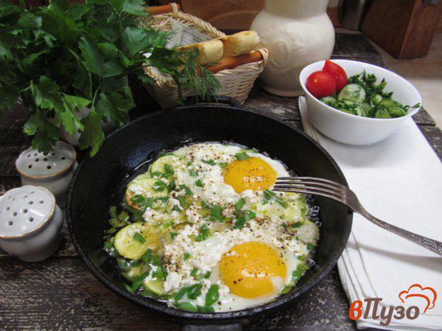 фото рецепта: Яйца с кабачком и творогом