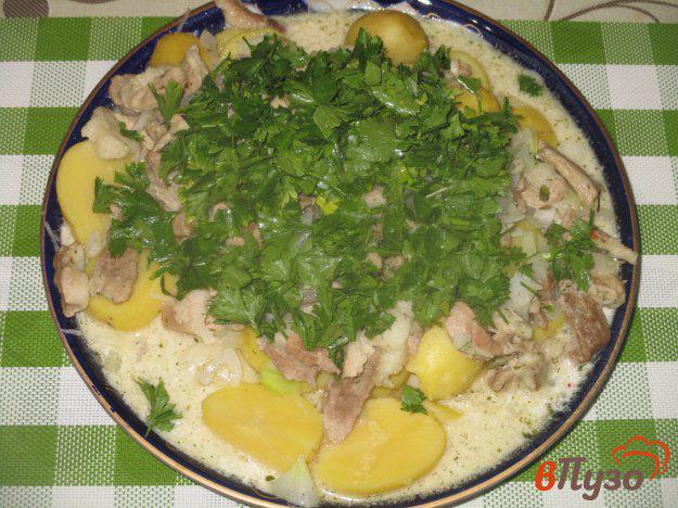 фото рецепта: Свинина с молодым картофелем в сливочном соусе