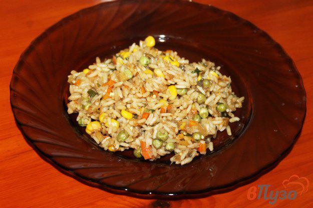 фото рецепта: Рис с овощами и кукурузой