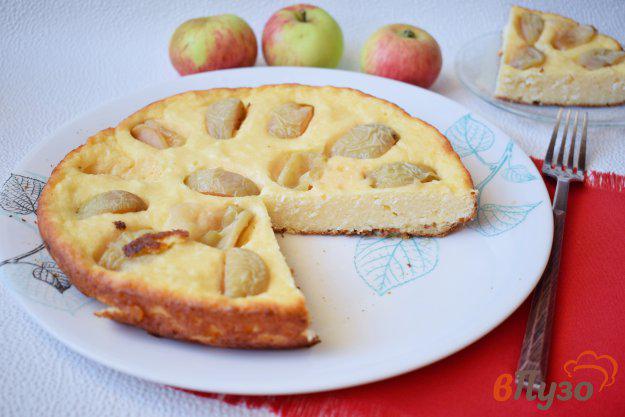 фото рецепта: Творожная запеканка с яблоками в мультиварке