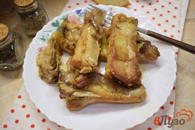 фото рецепта: Свиные ребрышки с соевым соусом и базиликом