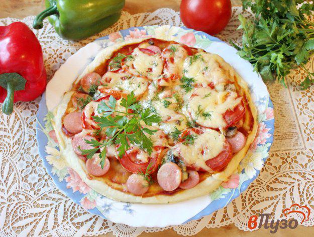 фото рецепта: Пицца с сосисками и грибами