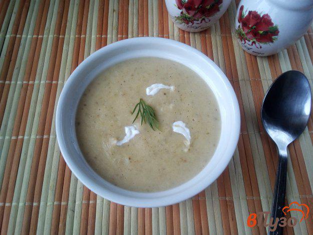 фото рецепта: Крем-суп из кабачков с грибным порошком