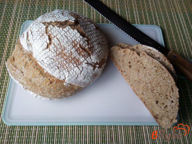 фото рецепта: Хлеб с ржаной и цельнозерновой мукой на закваске