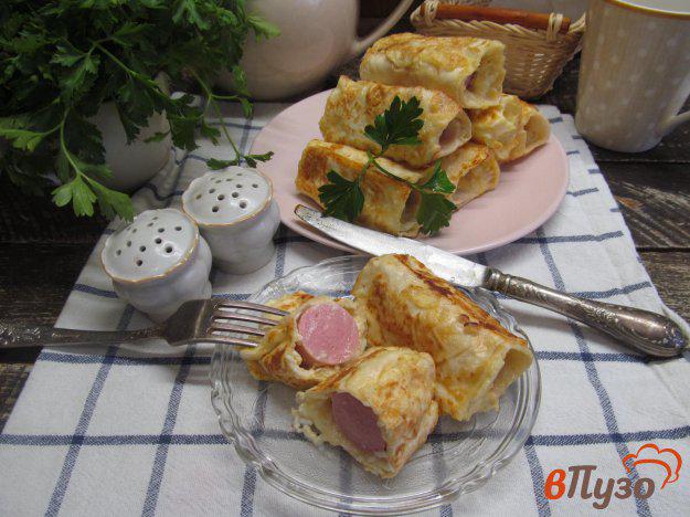 фото рецепта: Сосиски с яйцом и сыром в лаваше