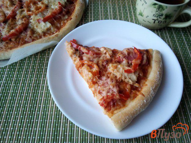 фото рецепта: Пицца с колбасой и курицей