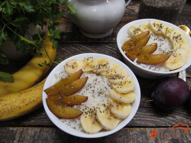 фото рецепта: Бодрящий чиа пудинг с рисом и бананом