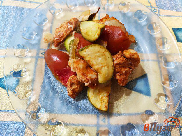 фото рецепта: Запечённое овощное рагу с курином филе