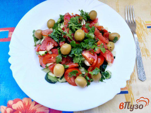 фото рецепта: Салат овощной с оливками