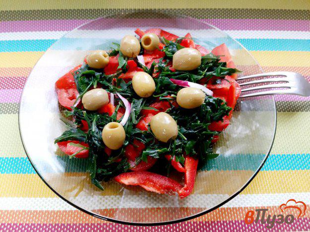 фото рецепта: Салат из помидоров с оливками