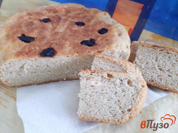 фото рецепта: Хлеб пшеничный с черносливом в мультиварке