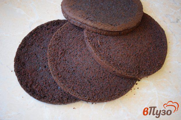 фото рецепта: Мега-шоколадный бисквит на молоке для торта
