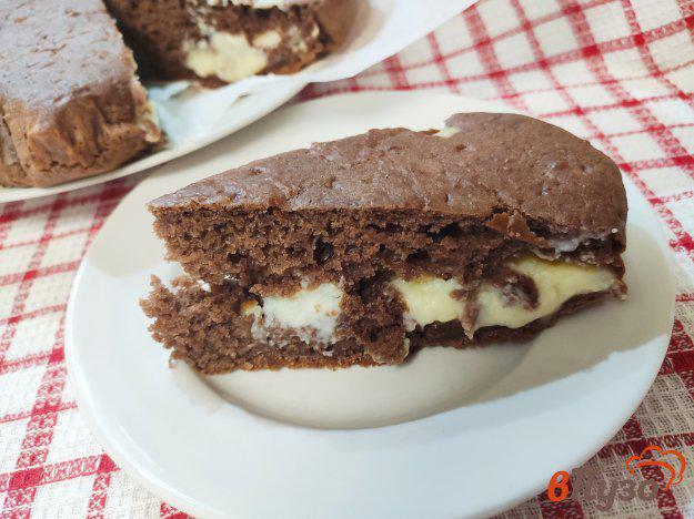 фото рецепта: Шоколадный пирог на кефире с заварным кремом