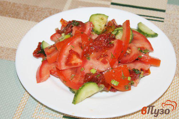 фото рецепта: Фреш салат с вялеными томатами