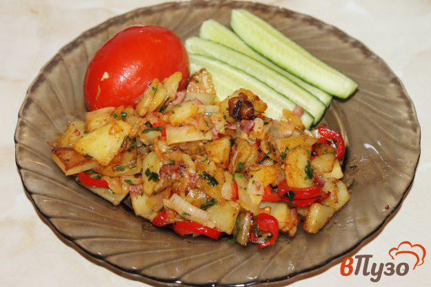 фото рецепта: Жареный картофель с паприкой и колбасой