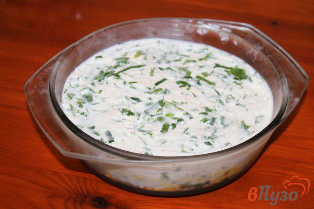 фото рецепта: Слоеный салат с консервированным тунцом и плавленым сыром