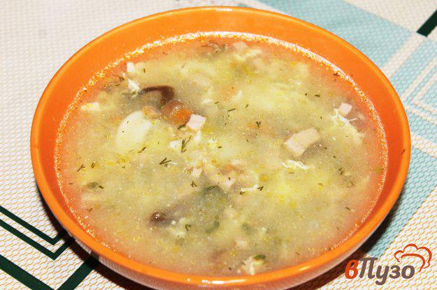 фото рецепта: Суп с колбасой грибами и яйцом