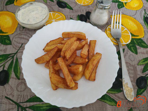 фото рецепта: Картофель фри в чесночном масле и с домашним соусом