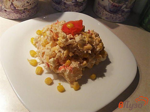 фото рецепта: Салат из куриного филе с имбирём и ананасами