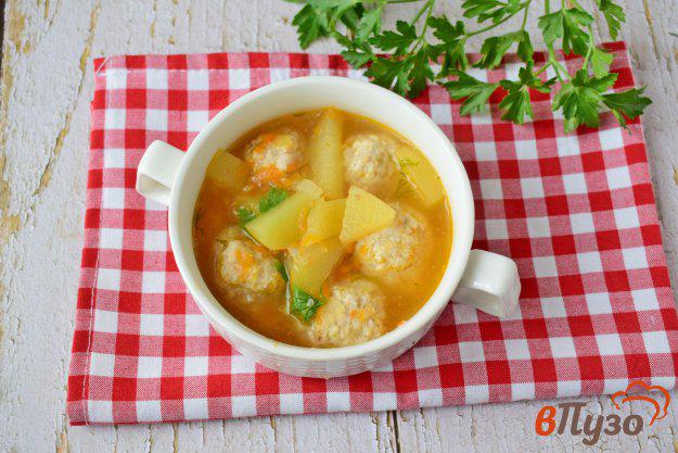 фото рецепта: Суп с фрикадельками и помидорами
