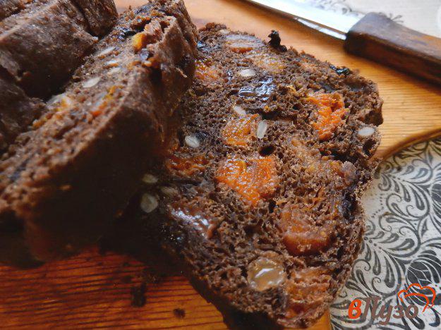 фото рецепта: Десертный ржаной хлеб с семечками и сухофруктами