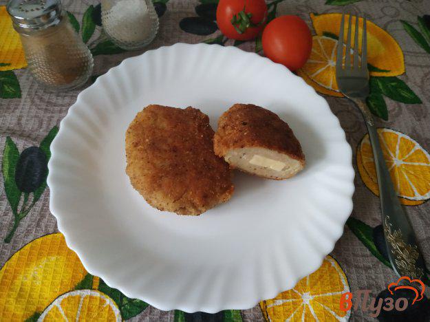 фото рецепта: Котлеты куриные с начинкой из плавленого сыра