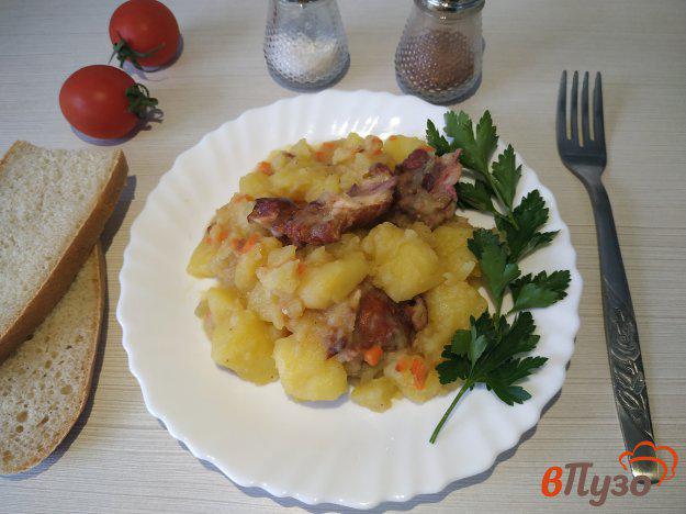 фото рецепта: Тушёный картофель с копченым куриным мясом