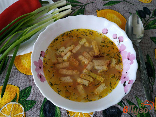 фото рецепта: Суп с манной крупой и сухариками