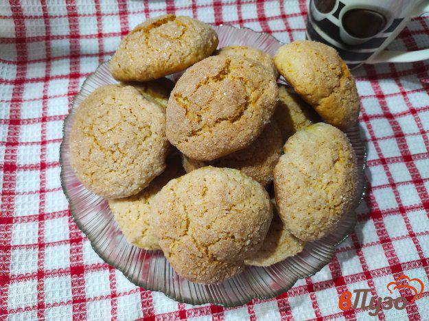 фото рецепта: Мягкое печенье на ряженке с кокосовой стружкой