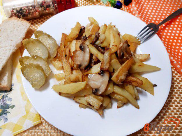 фото рецепта: Картошка жареная с шампиньонами