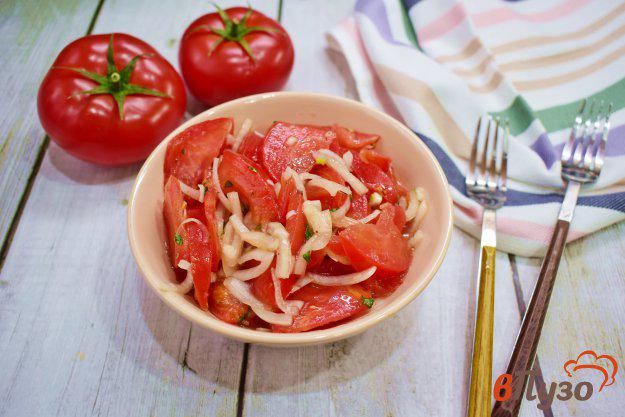 фото рецепта: Маринованные помидоры с луком
