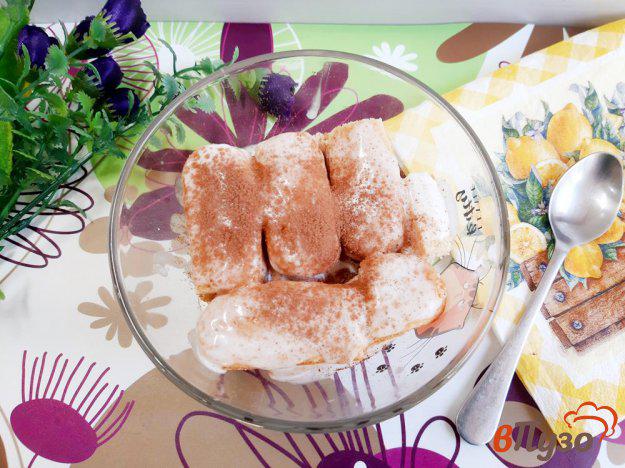 фото рецепта: Десерт из савоярди со взбитыми сливками